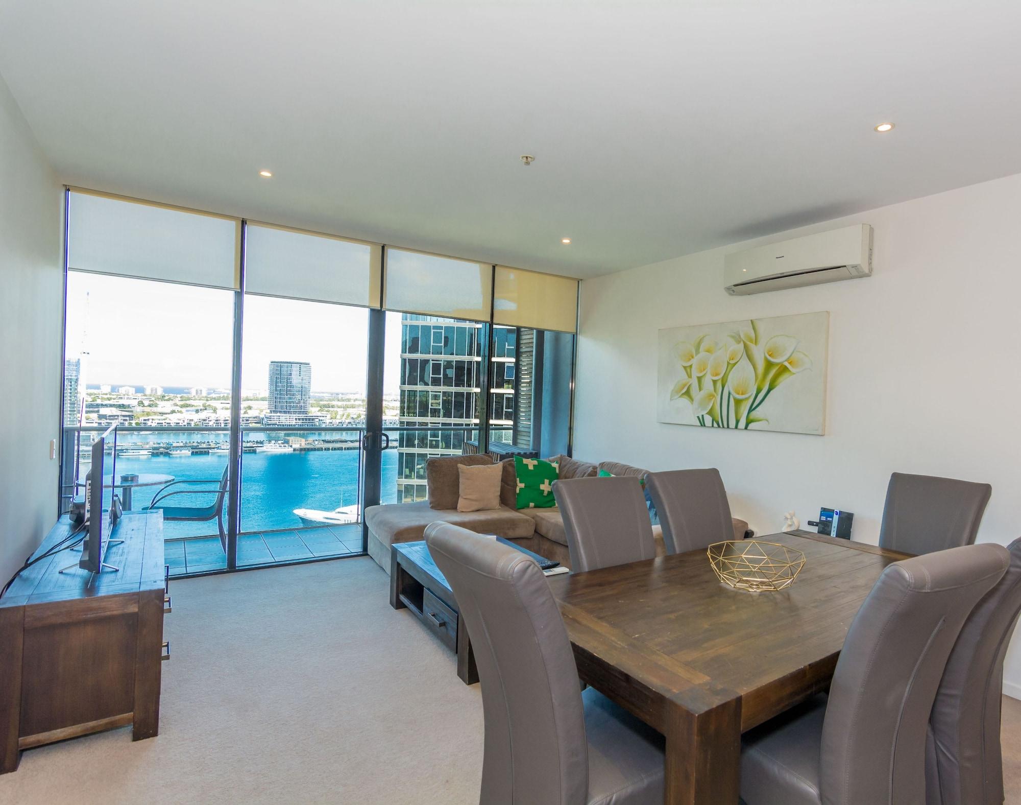 Akom At Docklands Melbourne Bagian luar foto