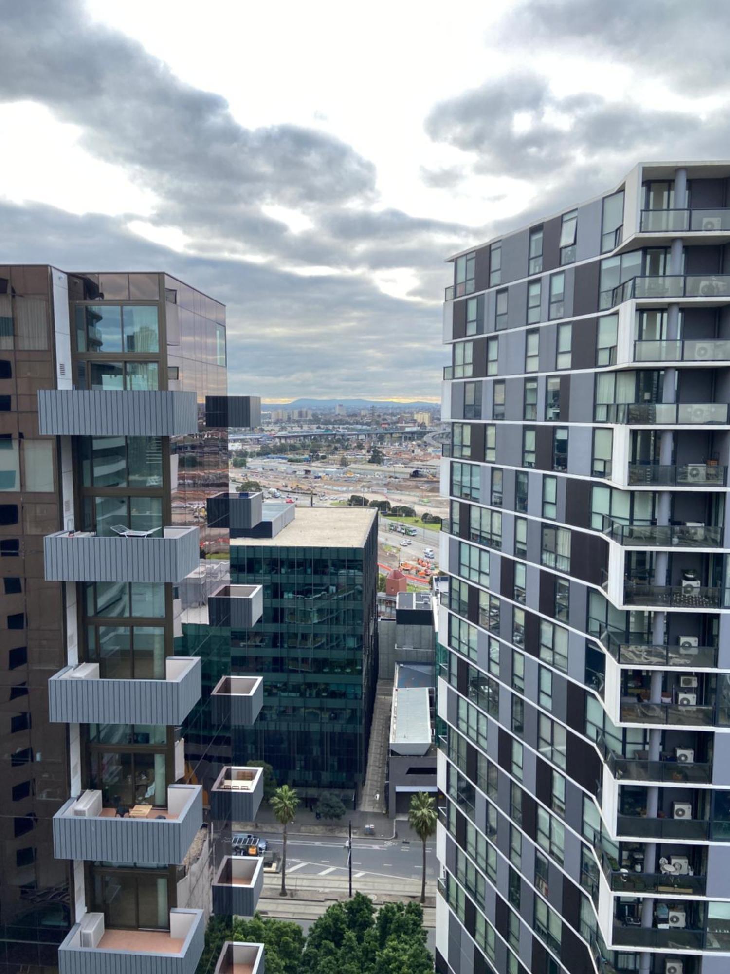 Akom At Docklands Melbourne Bagian luar foto
