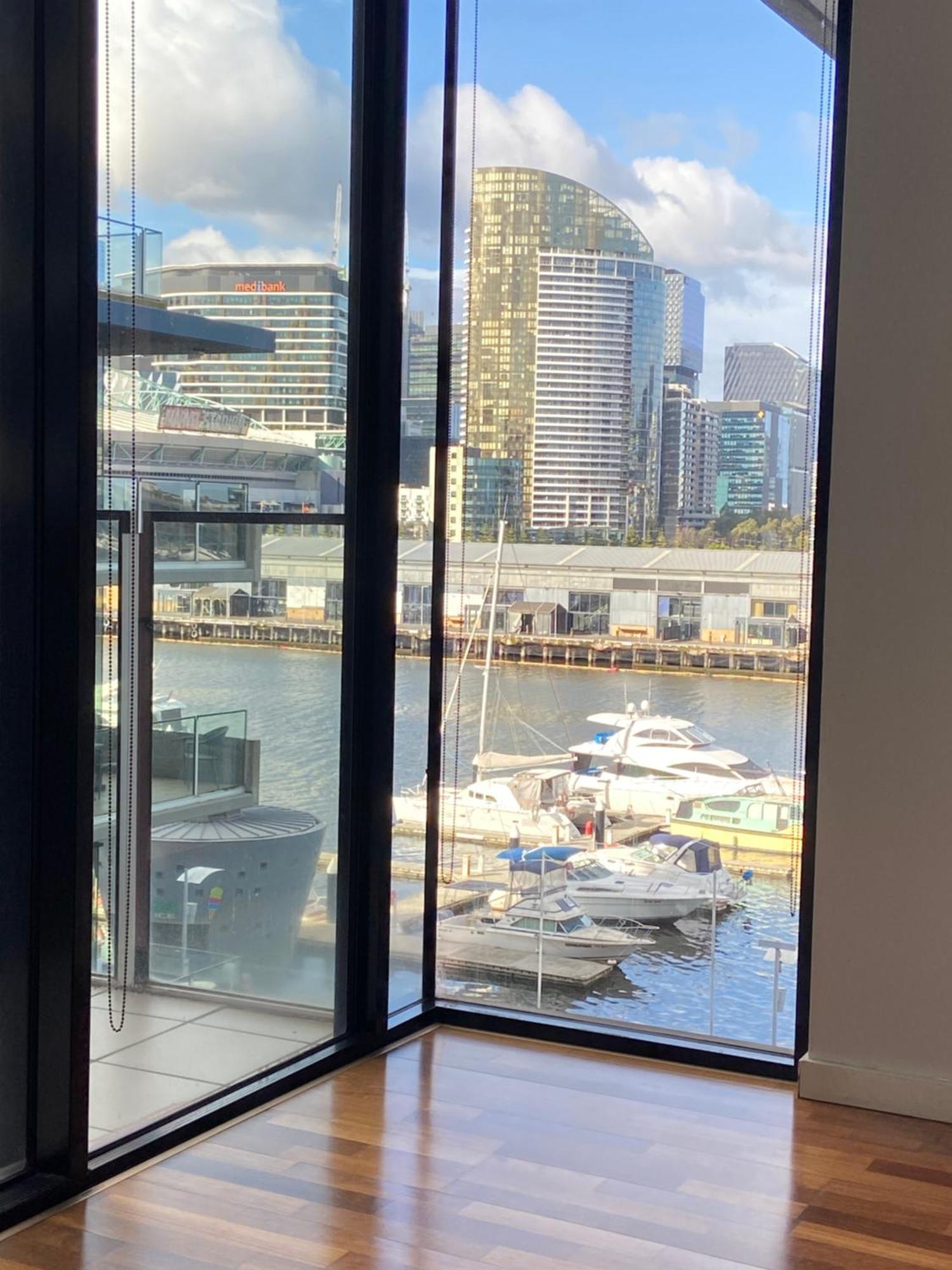 Akom At Docklands Melbourne Bagian luar foto