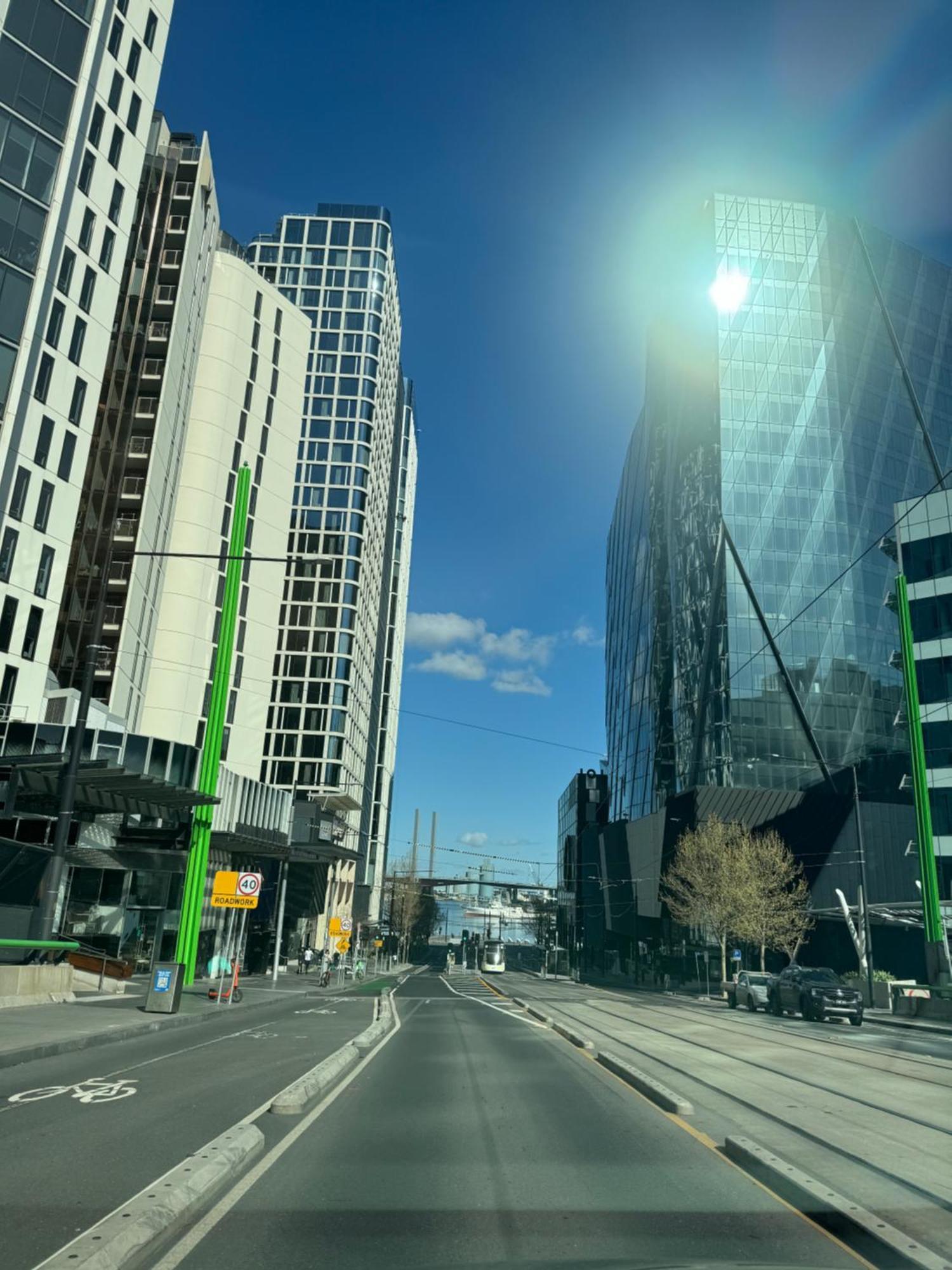 Akom At Docklands Melbourne Bagian luar foto