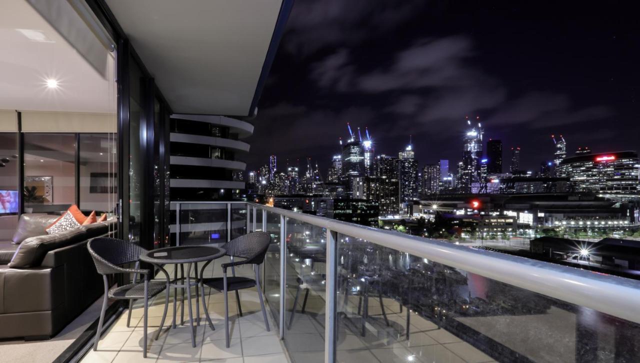 Akom At Docklands Melbourne Bagian luar foto